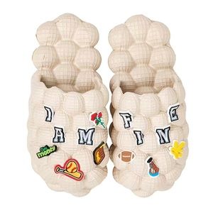 Women's Cute Bubble Slides Slippers, Slip-on. Comes with charms. New.